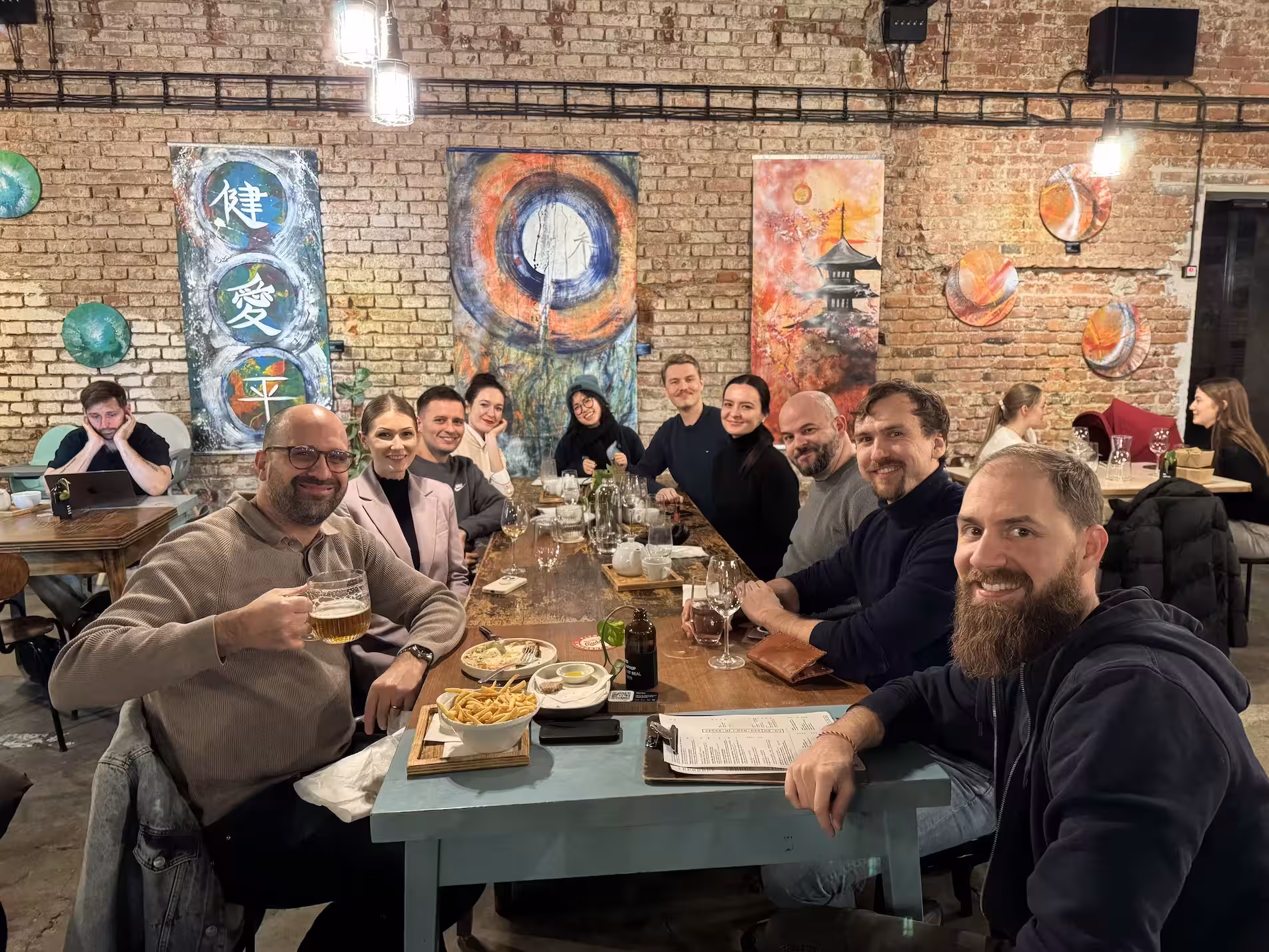 Lauri Hänninen at Product Marketing Alliance Prague meetup dinner